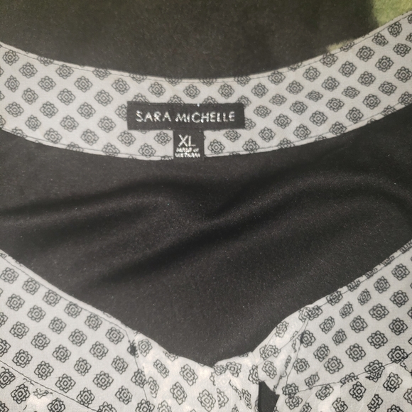 Blouse - Picture 2 of 4